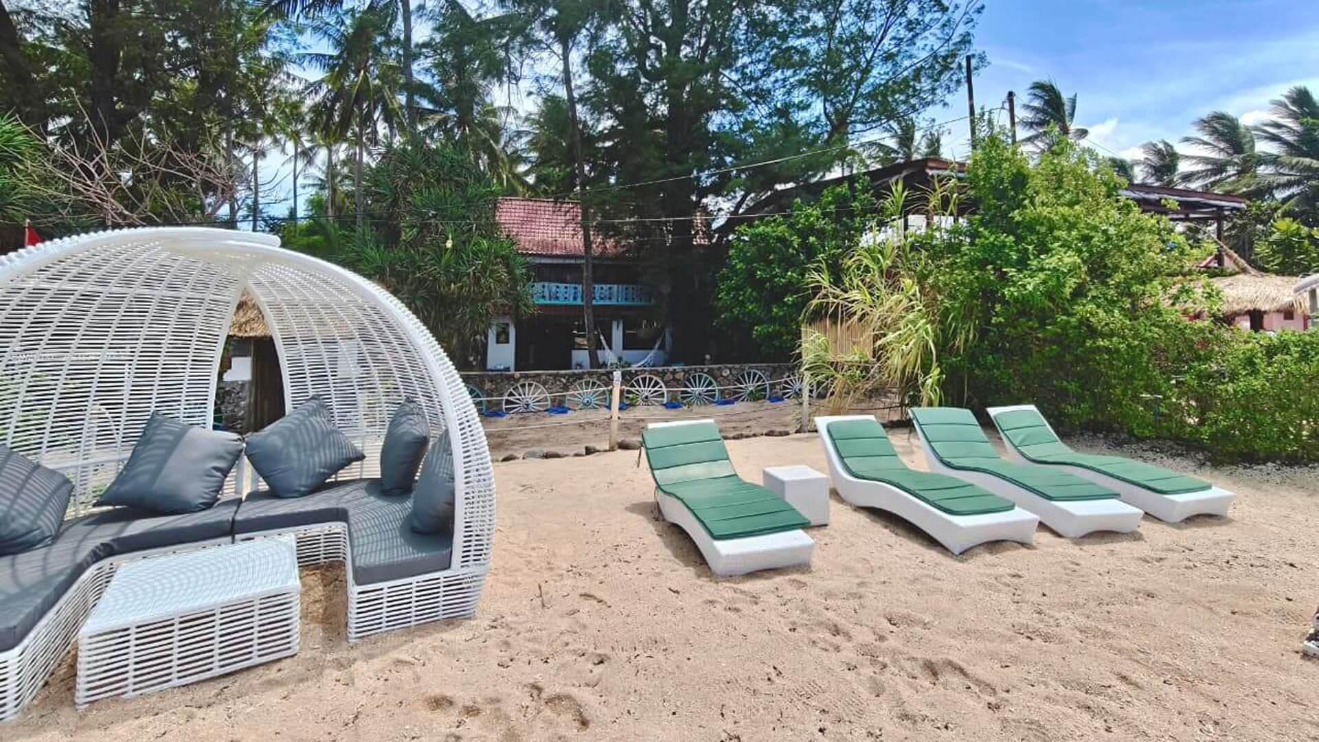 Kais-Beach-House-Beach