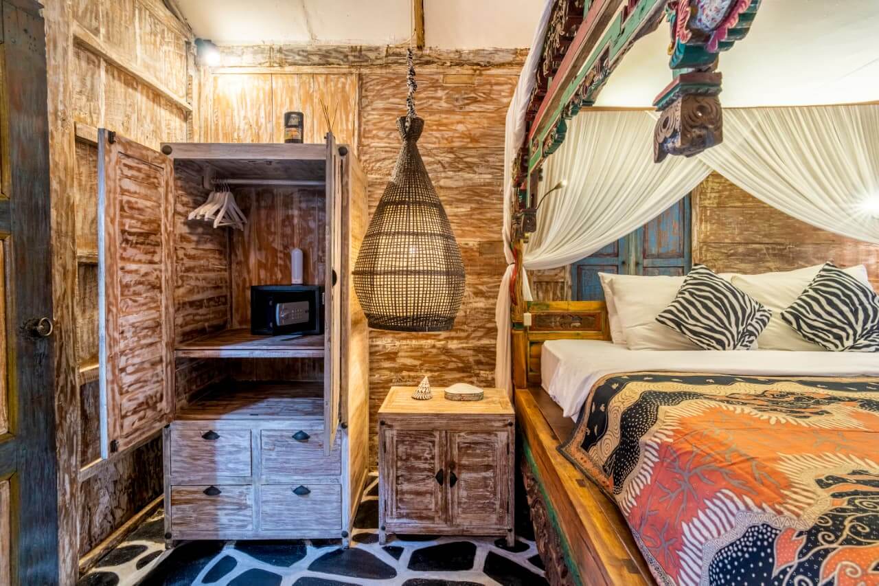 Kais-Beach-House-Garden-Room-05