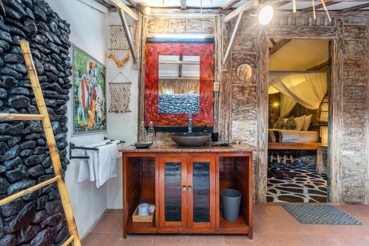 Kais-Beach-House-Garden-Room-09