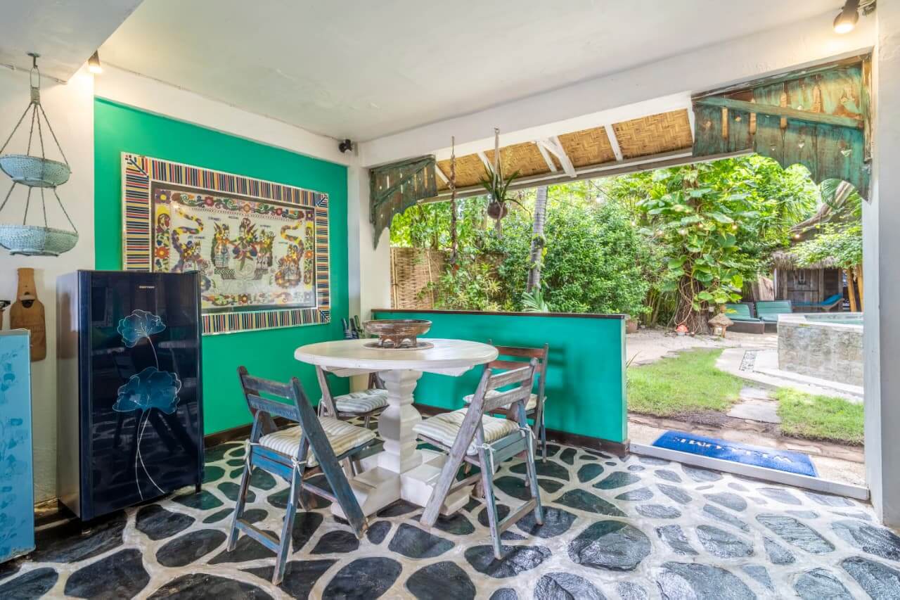 Kais-Beach-House-Living-Room-26