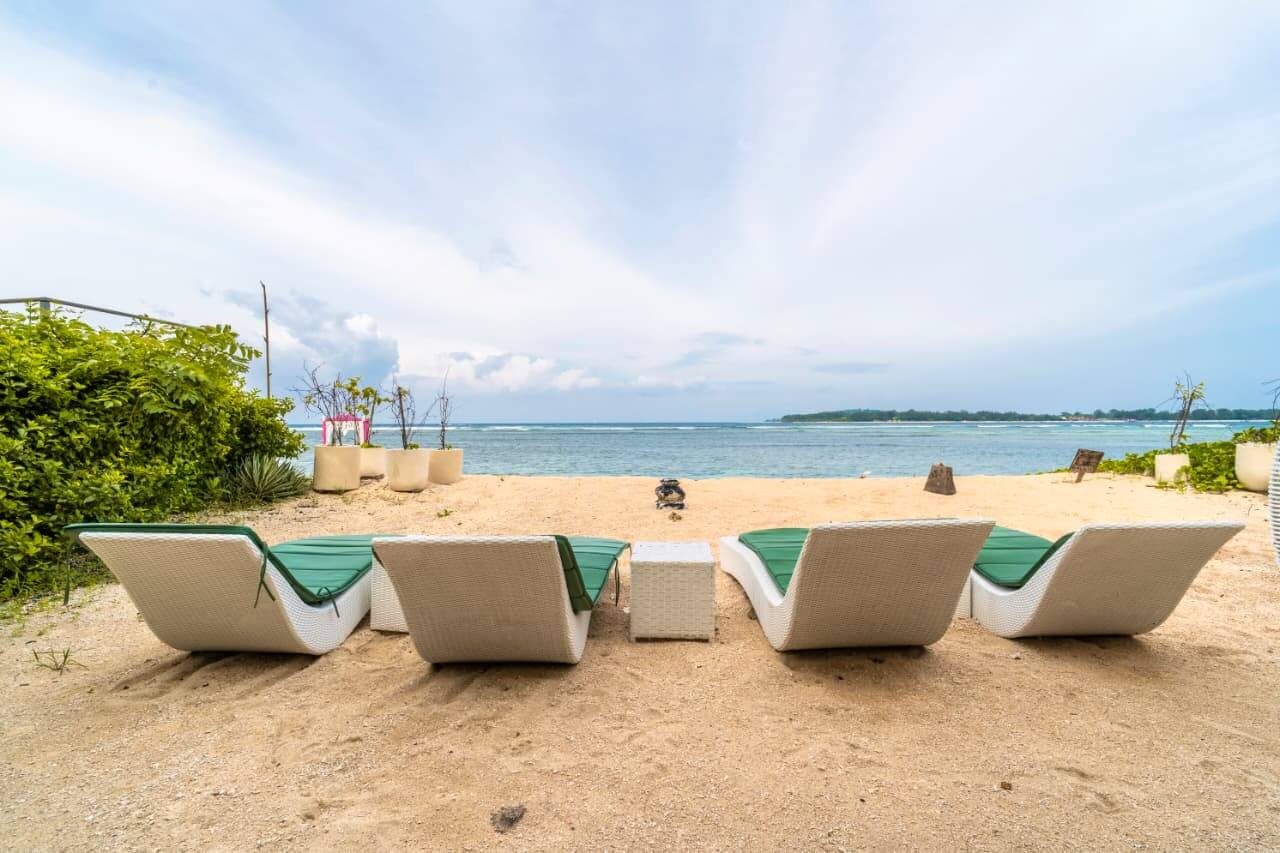 Kais-Beach-House-Pool-Garden-Beach-34